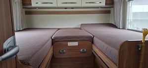 Wohnmobil Teilintegriert Carado T447  10 Jahre Fahrbereit 49000KM Bild 2