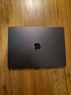 MacBook Pro M3 1TB Space Schwarz Bild 2