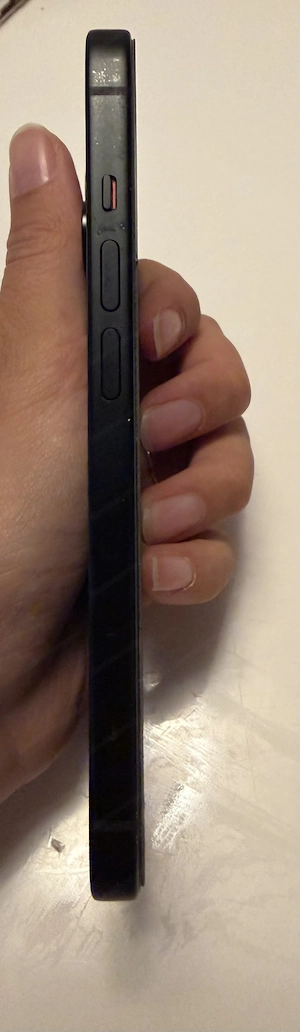 iPhone 15 schwarz  Bild 2