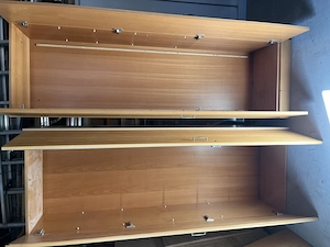 Kasten 2-türig mit Regalboden Bild 2