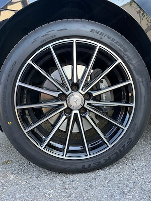 Mercedes-Benz V 220 d 4MATIC Avantgarde | VanEssa Camper & Familien-Van | Vollausstattung Bild 5