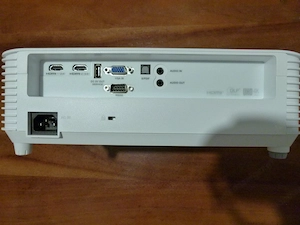 Acer H6816ATV 4K UHD Beamer, 4000 ANSI Lumen, Bj. 2024, viel Zubehör Bild 5