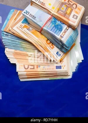 Finanzierung und Investition zu sehr einfachen Konditionen  Suchen Sie nach Mitteln zur Umsetzung Ih