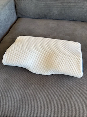 Derila Ergonomisches Memory Foam Nackenkissen   Neu & Unbenutzt