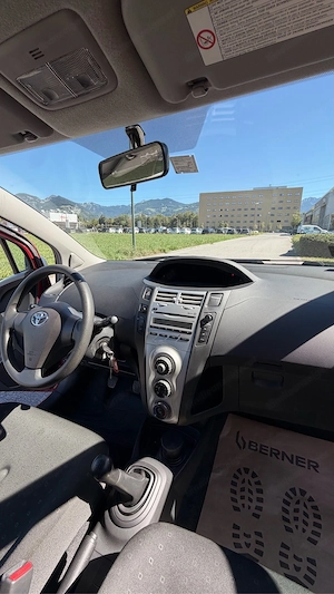 toyota yaris Bild 8