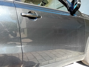 Suzuki Vitara, schwarz, Baujahr, Erstzulassung 2015 Bild 4