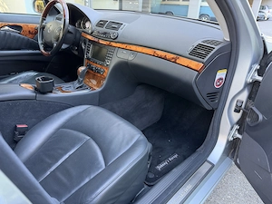Mercedes E500 4 Matic Tüv 8 27 + 4 mon Bild 7