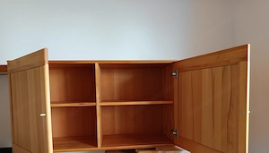 Wandschrank und dazugehöriger Schubladenschrank Bild 2