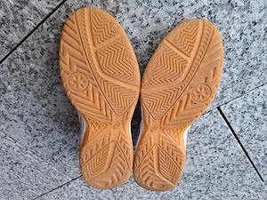 Sportschuhe gr. 42 Bild 3