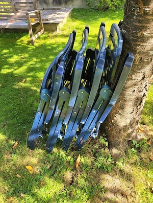 Gartenmöbel mit 6 Stühlen, Tisch und Auflagen Bild 4