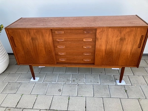 Dänisches Sideboard original 60er Jahre von der Firma Egebjerg  Mobelfabrik, Vinderup (Mid Century) Bild 2