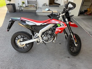 Moped Aprilia SX 50 Bild 3