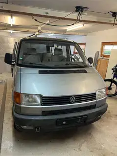VW T4 Benziner 5 Zylinder, 2,5 l, 320.000 km Bild 3