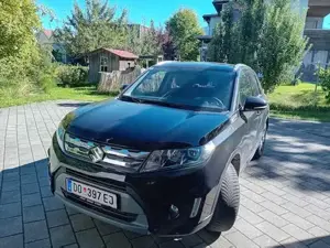 Suzuki Vitara, schwarz, Baujahr, Erstzulassung 2015 Bild 7