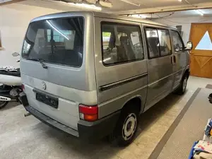 VW T4 Benziner 5 Zylinder, 2,5 l, 320.000 km Bild 2