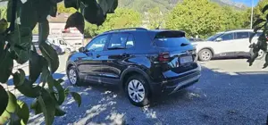 VW T-Cross von Privat, kompakt, praktisch  bereit für deine Ausfahrt Bild 4