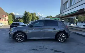 Peugeot 208 Bild 12