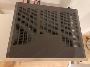 Accuphase E-4000 Vollverstärker Bild 3