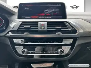 BMW X4 xDrive20d // M Sportpaket // Head-Up Display // Gestiksteuerung Bild 6