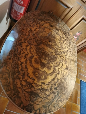 Tisch oval Bild 3