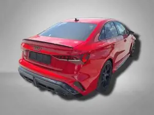 Audi RS3 Limousine 2.5 TFSI 7-Gang S tronic 294 kW (400 ... Bild 4
