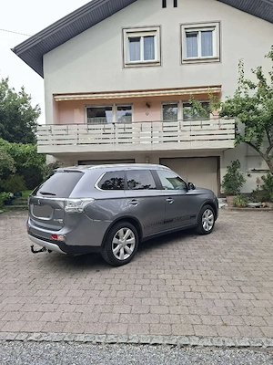 Mitsubishi Outlander  Bild 2