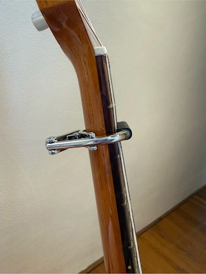 Kapodaster Gitarre Bild 2