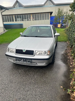 Skoda Octavia Limousine Bild 3