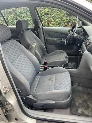 Skoda Octavia Limousine Bild 5