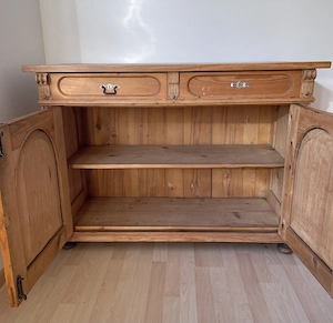 Alte Bauernanrichte   Weichholzkommode mit 2 Laden und 2 Türen Bild 2