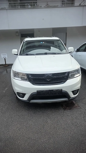 Fiat Freemont Lounge 2.0 2024 Bild 2