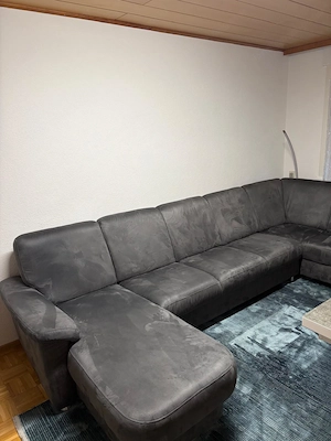 Eine sehr gepflegte Eckcouch mit Bettfunktion Bild 3