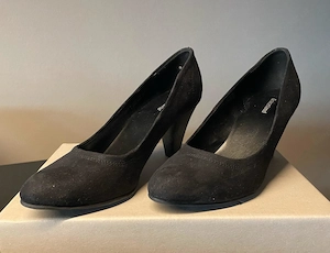 Schwarze Pumps der Marke Graceland in Größe 37 - neuwertig Bild 2