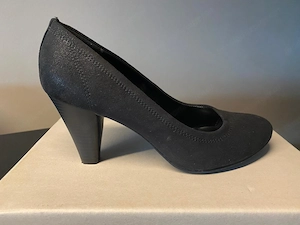 Schwarze Pumps der Marke Graceland in Größe 37 - neuwertig