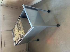 Rollender Aktenschrank
