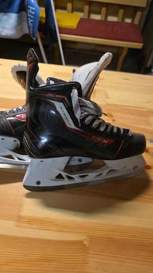 CCM Schlittschuhe Bild 3