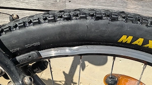 Focus Black Hills 26" MTB (Shimano Deore XT)   Bastler   Felge hinten defekt Bild 4