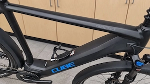 E Bike Cube Cross Race Hybrid Herren Trekkingrad Bild 6