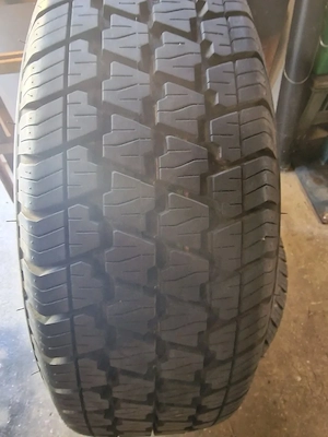 3 stück Reifen NEXEN 225 70 R15 C Bild 3