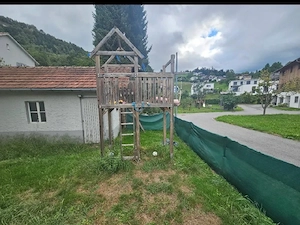 Rutsche mit Kletterturm Bild 2