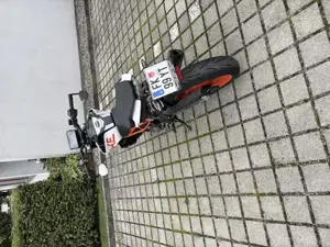 KTM 390 Duke Bild 8