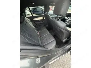 Mercedes-Benz E-Klasse Bild 7