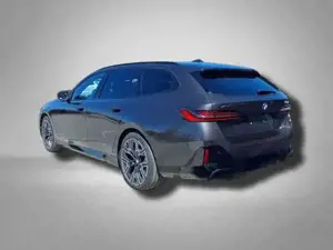 BMW 5er Touring M Sportpaket Pro 540d Steptronic xDrive 210 kW (286 PS), Automatik, Allrad Bild 2