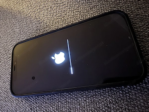 iPhone 12 64GB schwarz  Bild 3