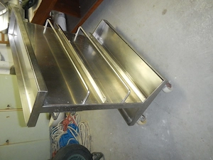 Küchenwagen.  Halter, für Gewürz und Küchenwerkzeug