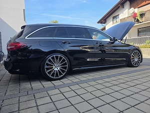 Mercedes C-Klasse 180d AMG Line Schalter Bild 5
