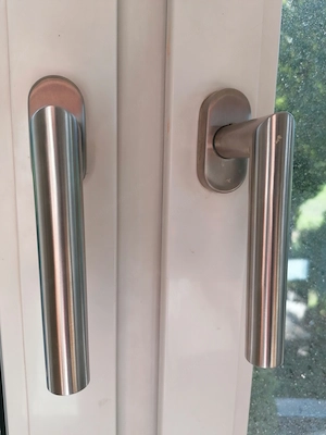 3er Kunststoff Fenster, Weiß, 3 m breit, 1.25 m hoch, 2fach Verglasung, gebraucht, guter Zustand  Bild 2