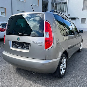 Skoda Roomster 1.6 TDI Klima PDC TüV Pickerl 03.27+4M Mehrzweckfahrzeug   Bild 7