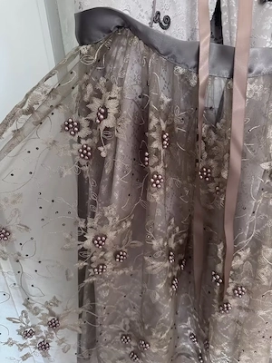 Krüger Dirndl Gr 36 - Farbe Taupe Bild 2