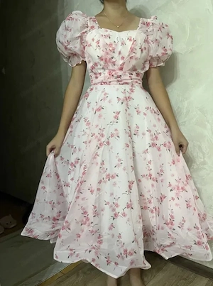 Romantisches Blumen-Kleid mit Puffärmeln   Vintage Look Bild 3
